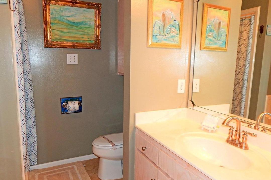 Photo of Bathroom in Dauphin Island