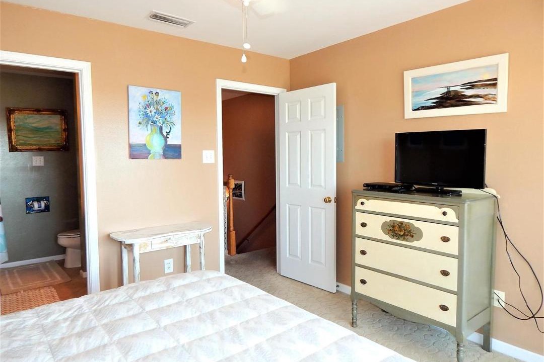 Photo of Bedroom in Dauphin Island