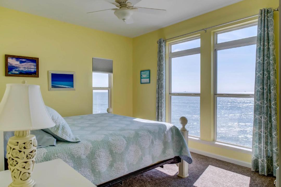 Photo of Bedroom in Dauphin Island