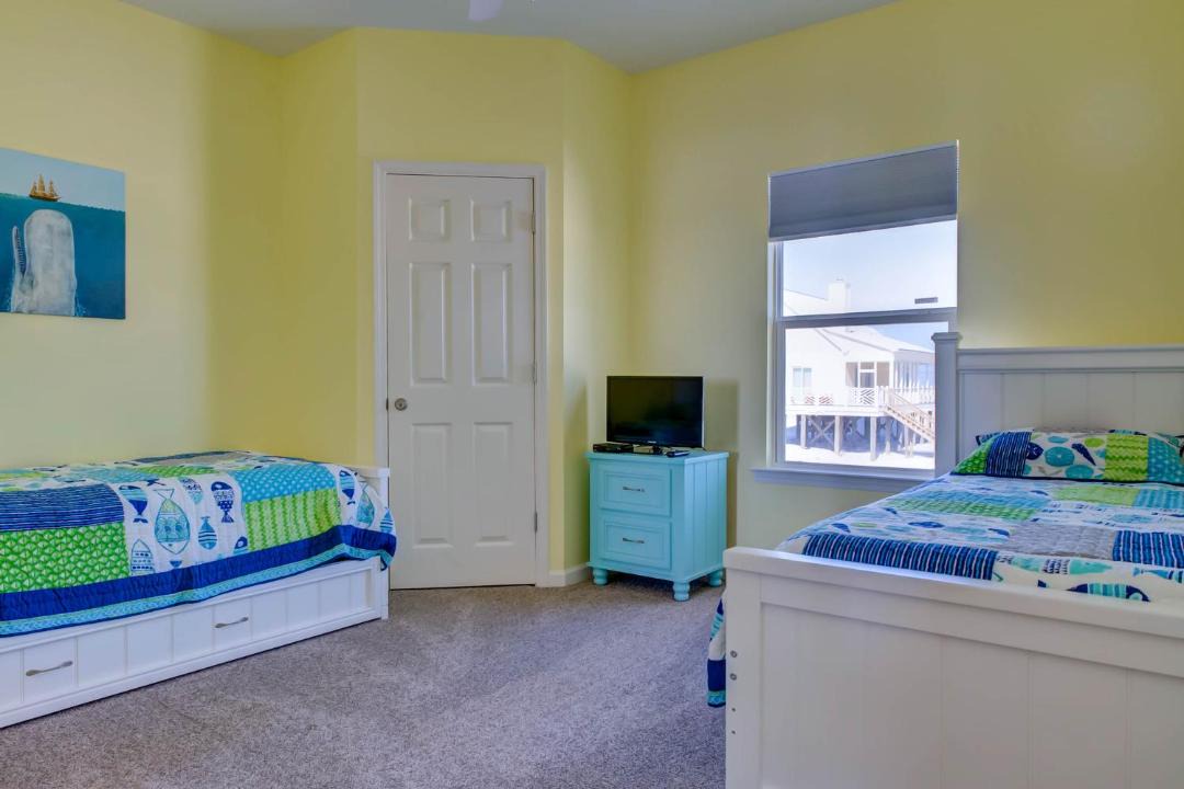 Photo of Bedroom in Dauphin Island
