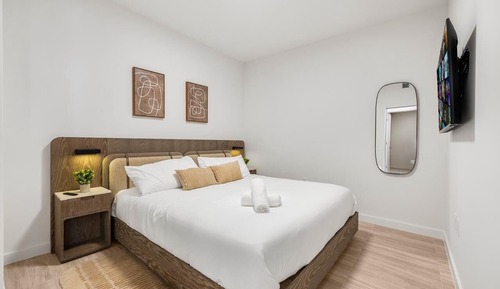 Superior Condo, 1 King Bed with Sofa bed