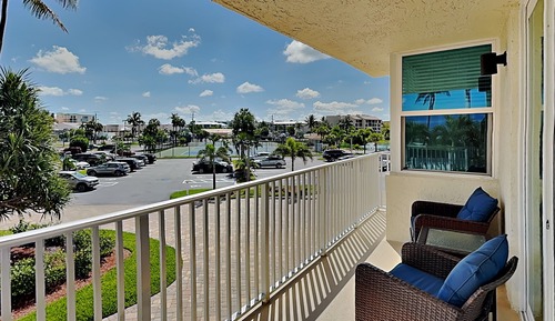 Condo (1 Bedroom)