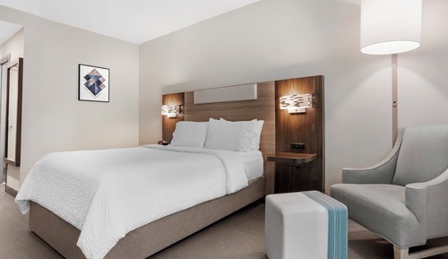 Standard Room, 1 Queen Bed