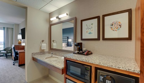 Room, 2 Queen Beds, Hearing Accessible (View, Roll-in Shower)
