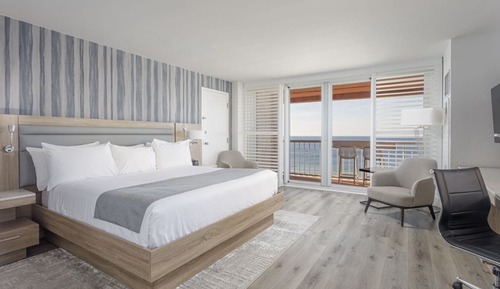 Standard Room, 1 King Bed