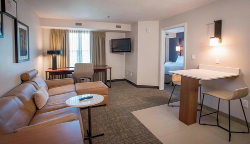 Suite, 1 Bedroom (Mobility/Hearing Accessible, Tub)