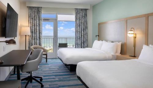 Double Queen Beachfront, Guest room, 2 Queen, Beachfront (Mobility Accessible w/ Tub)