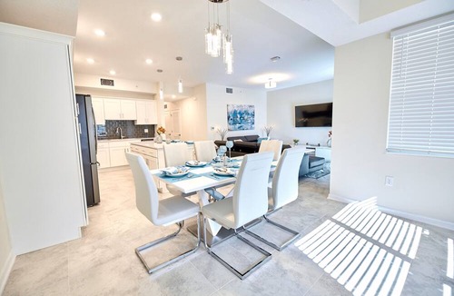 Kissimmee Condo | Vacation Meadows - Storey Lake By Shine Villas 710 2 Bedroom Apts