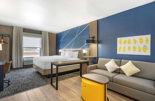 New Port Richey Hotel | Comfort Inn & Suites New Port Richey Downtown District