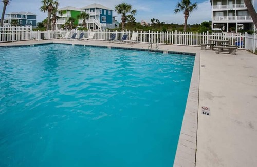 Morgantown House | Shiloh House-beach Front-sleeps 21-community Pool Elevator