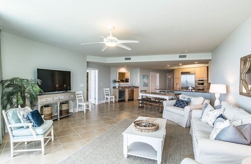 Orange Beach East Condo | Caribe Resort C811 | Orange Beach AL