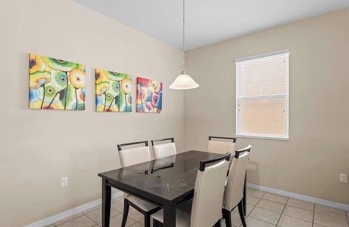 Crystal Cove House | 4 Bed Close to Disney Private Pool