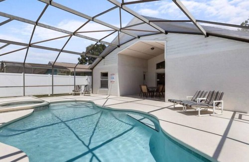 Indian Point House | Sunny Private Pool & Spa & Fenced Yard. Nr Parks