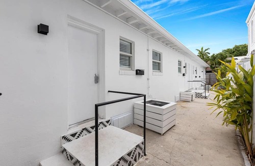 Victoria Park Apartment | Lovely Studio in the Heart of Victoria Park