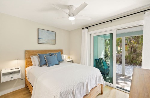 Sanibel House | Driftwood Inn
