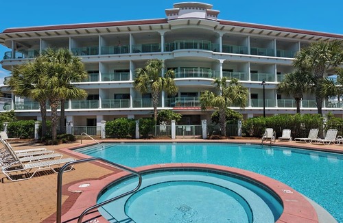 Rosemary Beach Condo | Charming Studio for 2 - Pool Views - Next Door to Alys!