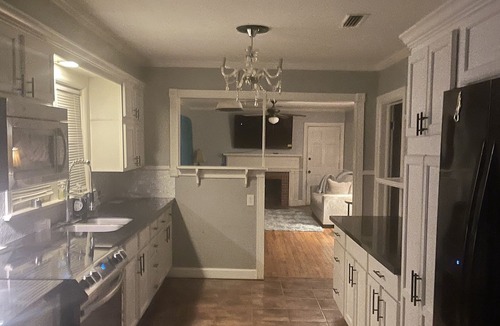 Enterprise House | House on Westview