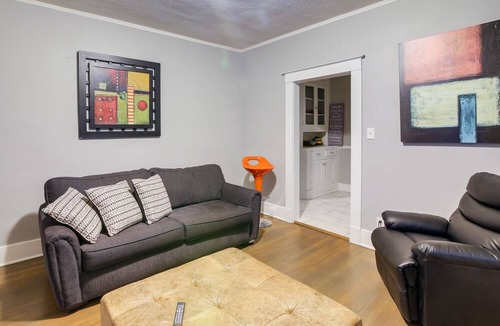 Crosstown Cottage | Charming Home: 2 Mi to Downtown Memphis & Zoo