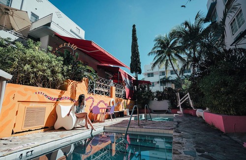 South Beach Hostel | Viajero Miami