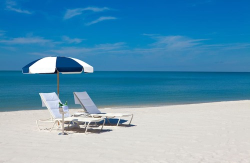 Vanderbilt Beach Resort | LaPlaya Beach & Golf Resort - A Noble House Resort