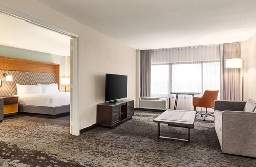Airport North Hotel | Holiday Inn Orlando International Airport by IHG