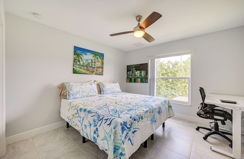 Marco Island Cottage | Marco Island Home w/Hot Tub, Lanai & Yard