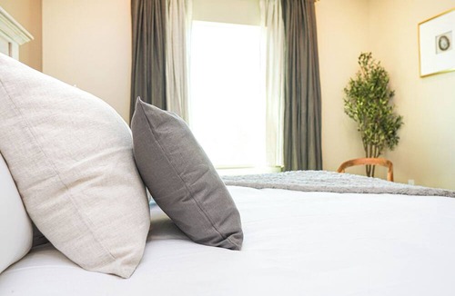 Long Beach Hotel | Hotel Whiskey in Long Beach