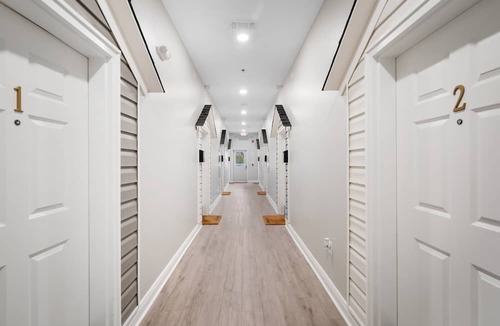 Grand Bay Apartment | 1 Bedroom Apartment at Oak + Fountain - #13