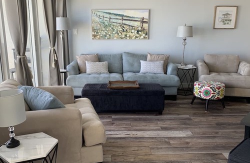 Jacksonville Beach Condo | GORGEOUS Oceanfront 100% renovated 2/2 w/garage, elevator, pool, has EVERYTHING