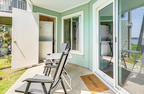 Villa Sabine Condo | ‘Sea La Vie’ Condo: Pensacola Beach Access!