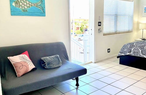 Hollywood South Central Beach Condo | Southwinds #6 for 3 Just Steps from the beach