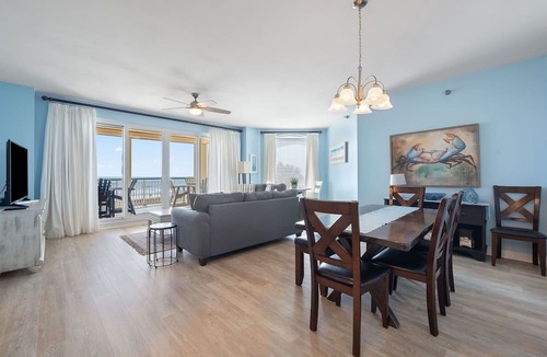 Ono Island Condo | Beach Colony Tower 2C- Gulf Front