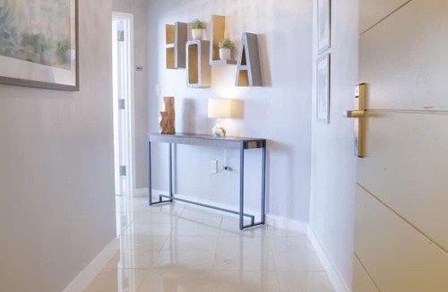 Coconut Grove Apartment | Coconut Grove:10th Fl Studio-Parking Included