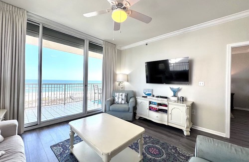 Fort Morgan Condo | Beach Club 701 Right on the Beach! Corner Condo, Direct Gulf Views! Pool, WIFI