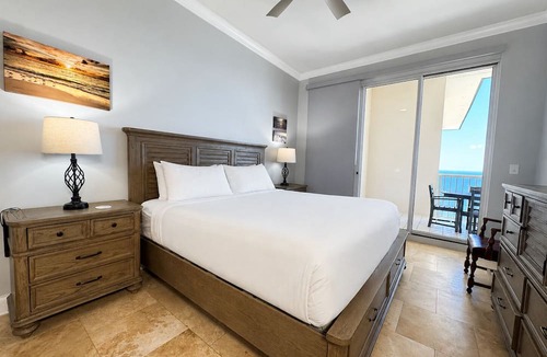 Fort Morgan Condo | Avalon Penthouse 3- Direct Gulf View - King/Queen/TwinXL over Queen bunk