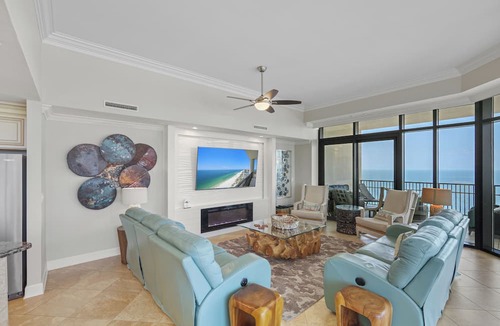 Orange Beach Condo | Amazing Penthouse living~Upscale~Luxury~Corner unit~BEST Views~Private balcony!