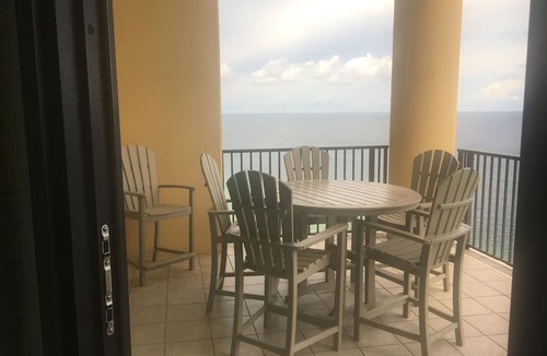 Orange Beach Condo | Oasis at Orange Beach 3BR 4 Bath Penthouse in Gulf Front w/Lazy River, Slide!