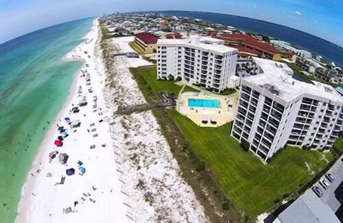Pensacola Beach Condo | Cozy condo steps from the Gulf