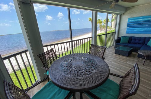 Punta Rassa Condo | Sanibel Harbour Resort Bay View Tower 135: Overlooking the private beach with stunning sunsets.
