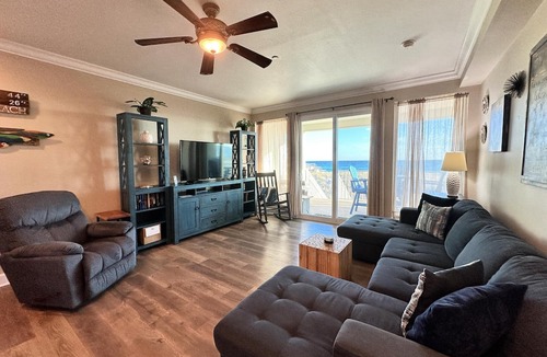 Navarre Beach Condo | Beachview 11-Gulf Front Home in Complex with Pool and Tennis