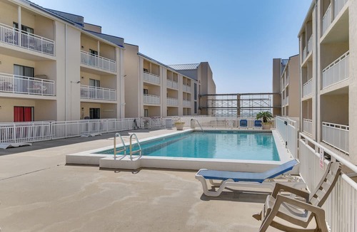 Orange Beach Condo | Orange Beach Retreat w/4 Pools - Walk to Beach!