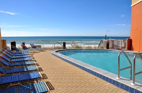 West Panama City Beach Condo | HERE'S THE ONE! FIVE STAR RATINGS! CLEAN, BEACHFRONT LUXURY WITH VIEWS GALORE!