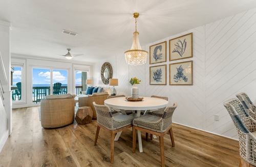 Sunnyside Condo | Upscale, Remodeled & Gulf-Front. Quiet West End PCB/30A. NO Crowds - Beach Svc!