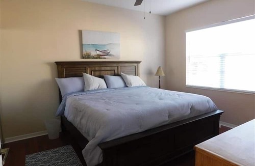 Iona Condo | Close to Beach, Pool, Hot tub, Fitness Room at the Gardens of Beachwalk
