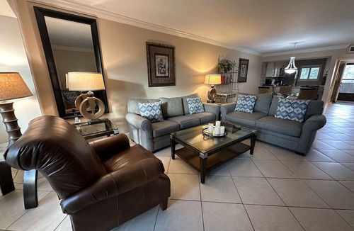 Siesta Key Condo | Little slice of paradise, Siesta Dunes 2-209.