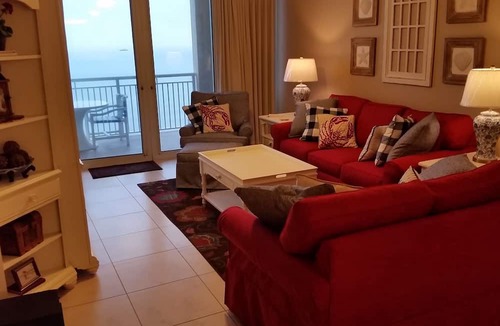Navarre Beach Condo | Pearl 1605 Sugar White Sand & Emerald Waters! Beautiful Gulf Views!