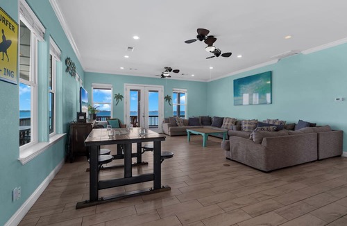 Pensacola Beach Condo | Baywatch Beach House | Private Pool | Beach Service Included | Dog Friendly | Mooring Bouy
