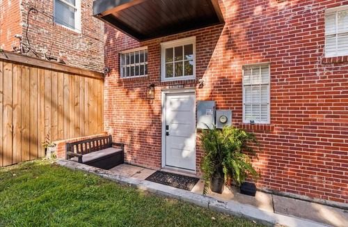 Central Business District Apartment | Downtown Mobile Luxe: Pets Ok, Walkable, Secure Parking