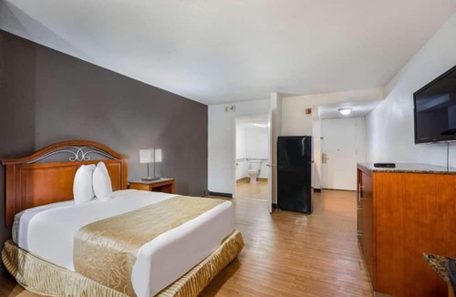 Orlando Apartment | King Bed|Smoking|Orlando