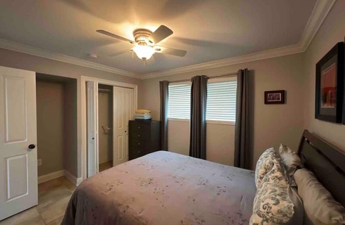 Highlands - Perkins Apartment | 2 br Steps from Tiger Stadium